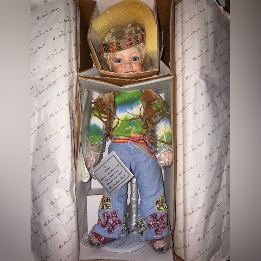 NIB Danbury Mint Harmony the Hippie Porcelain Doll by Nancy Leslie Made in 1997‎
